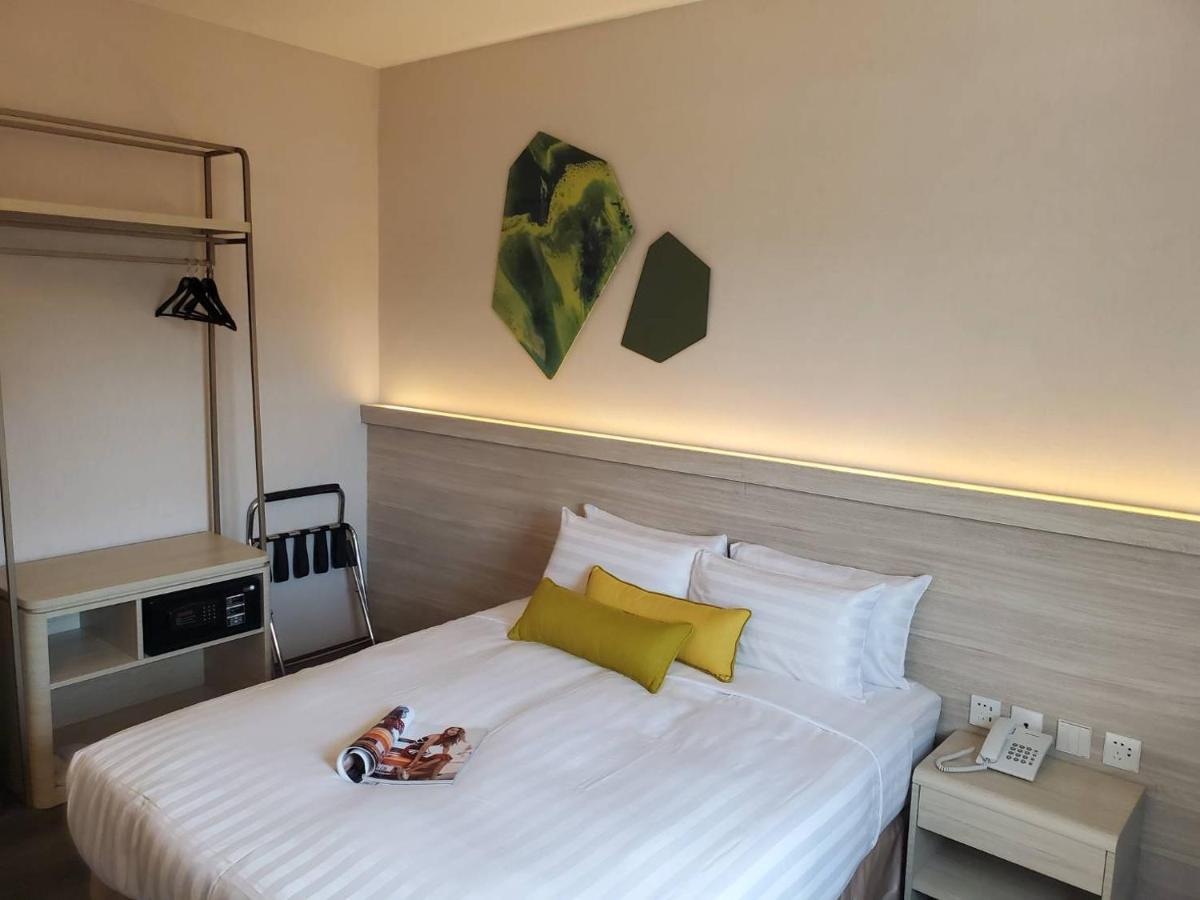Hu House Hotel Kaohsiung Luaran gambar