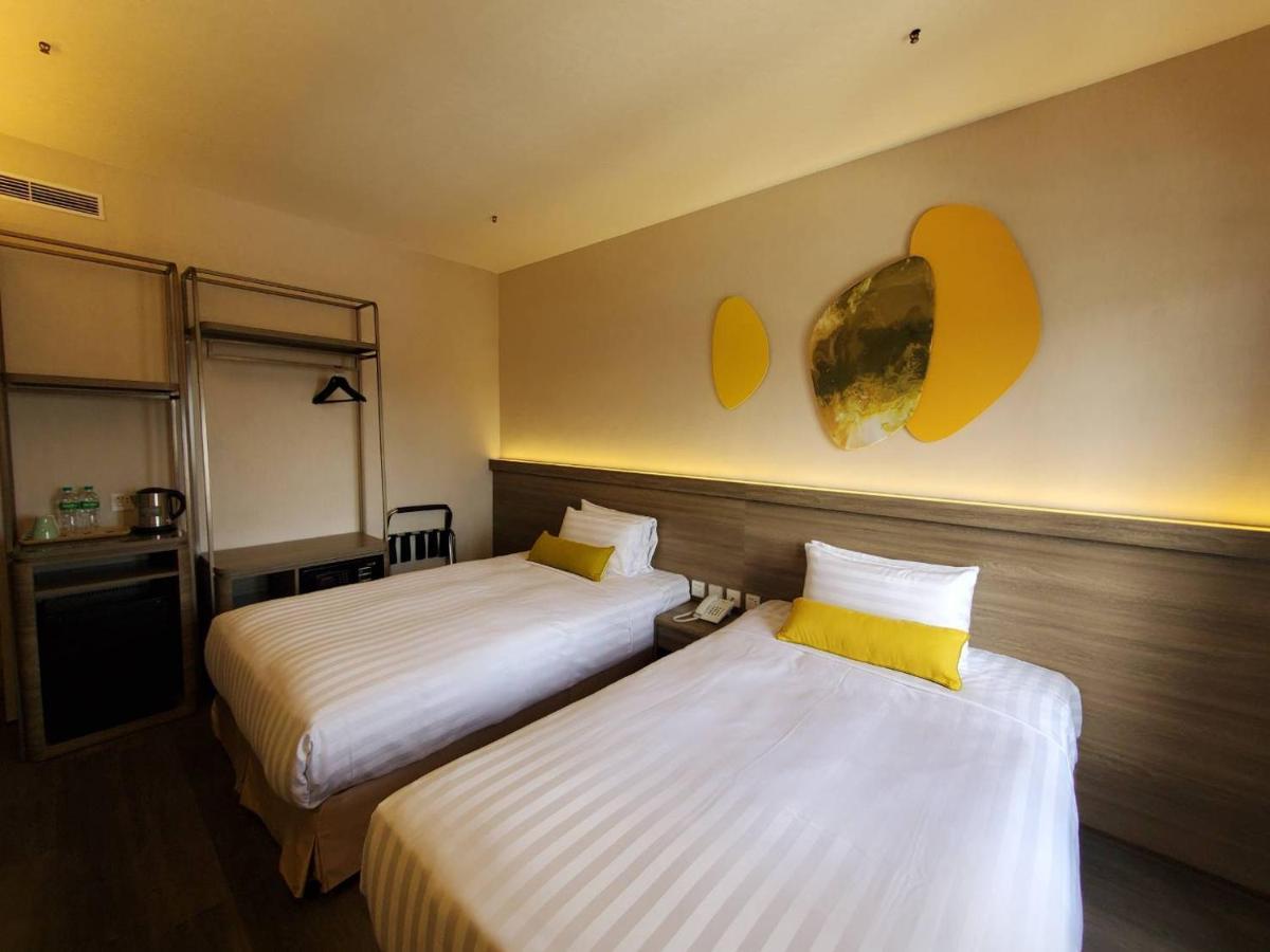 Hu House Hotel Kaohsiung Luaran gambar