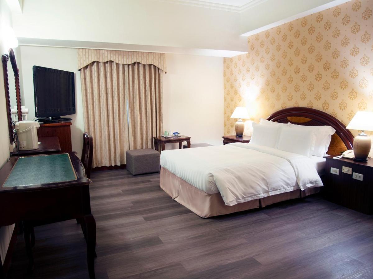 Hu House Hotel Kaohsiung Luaran gambar