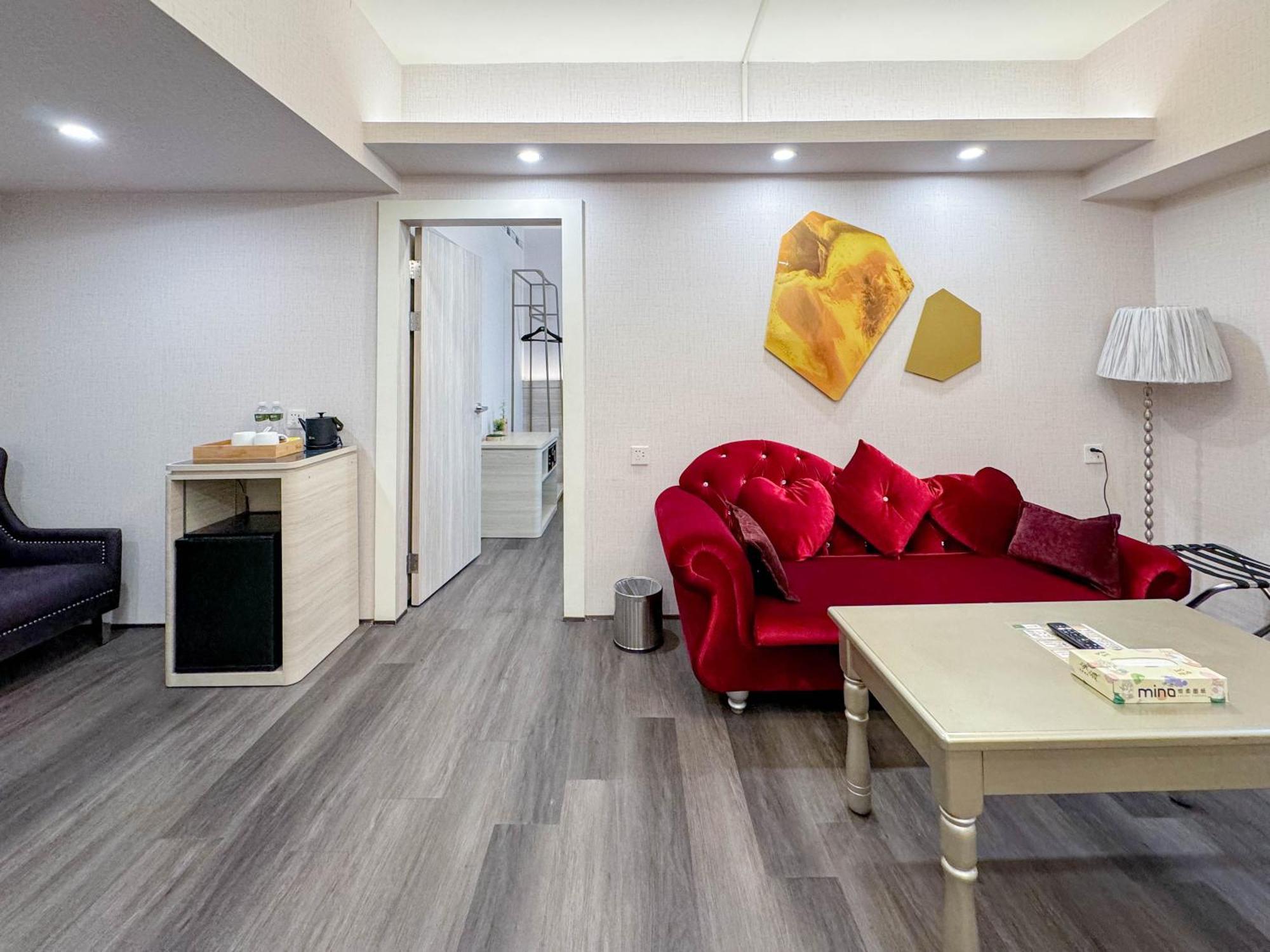 Hu House Hotel Kaohsiung Luaran gambar