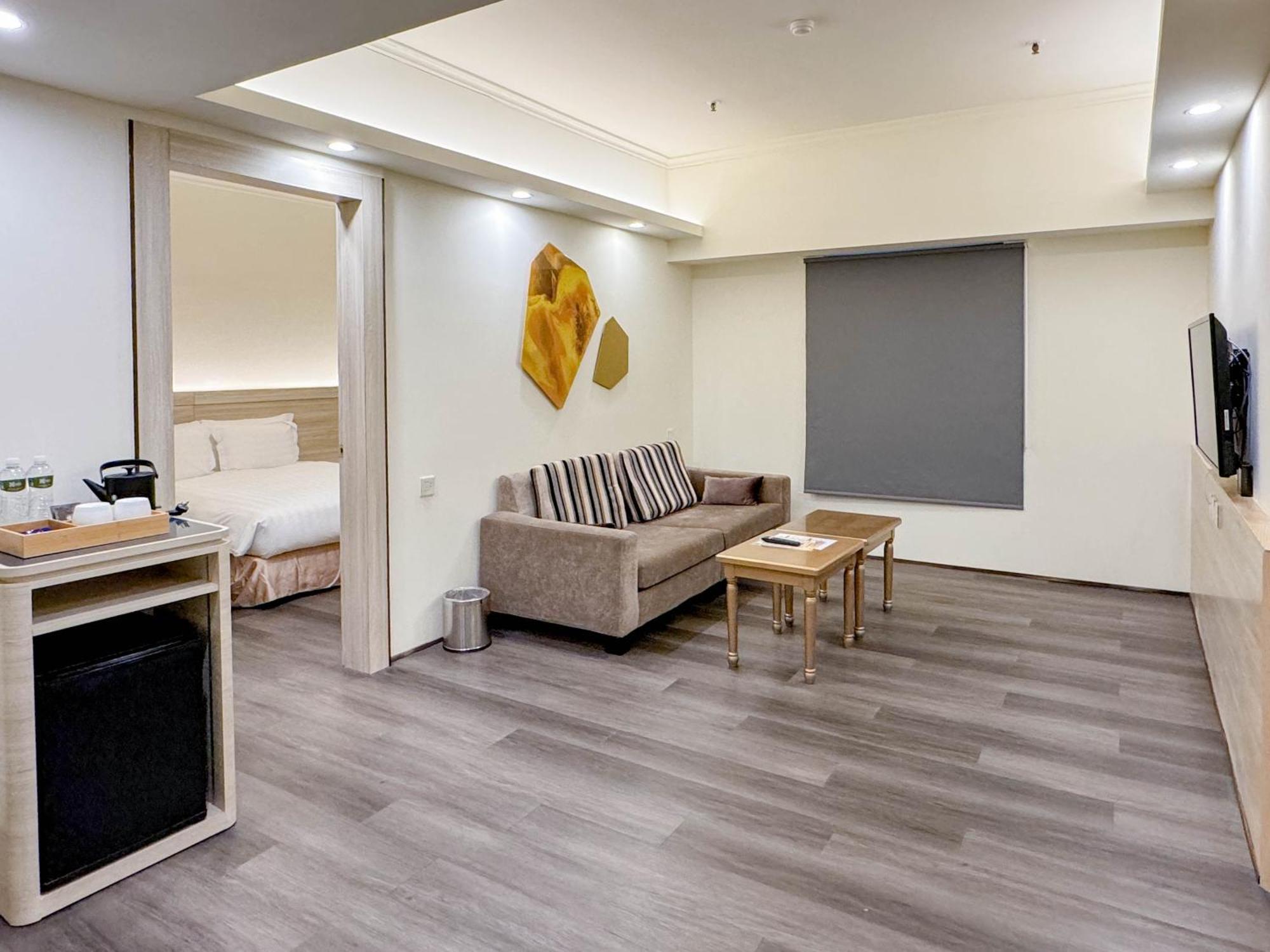 Hu House Hotel Kaohsiung Luaran gambar