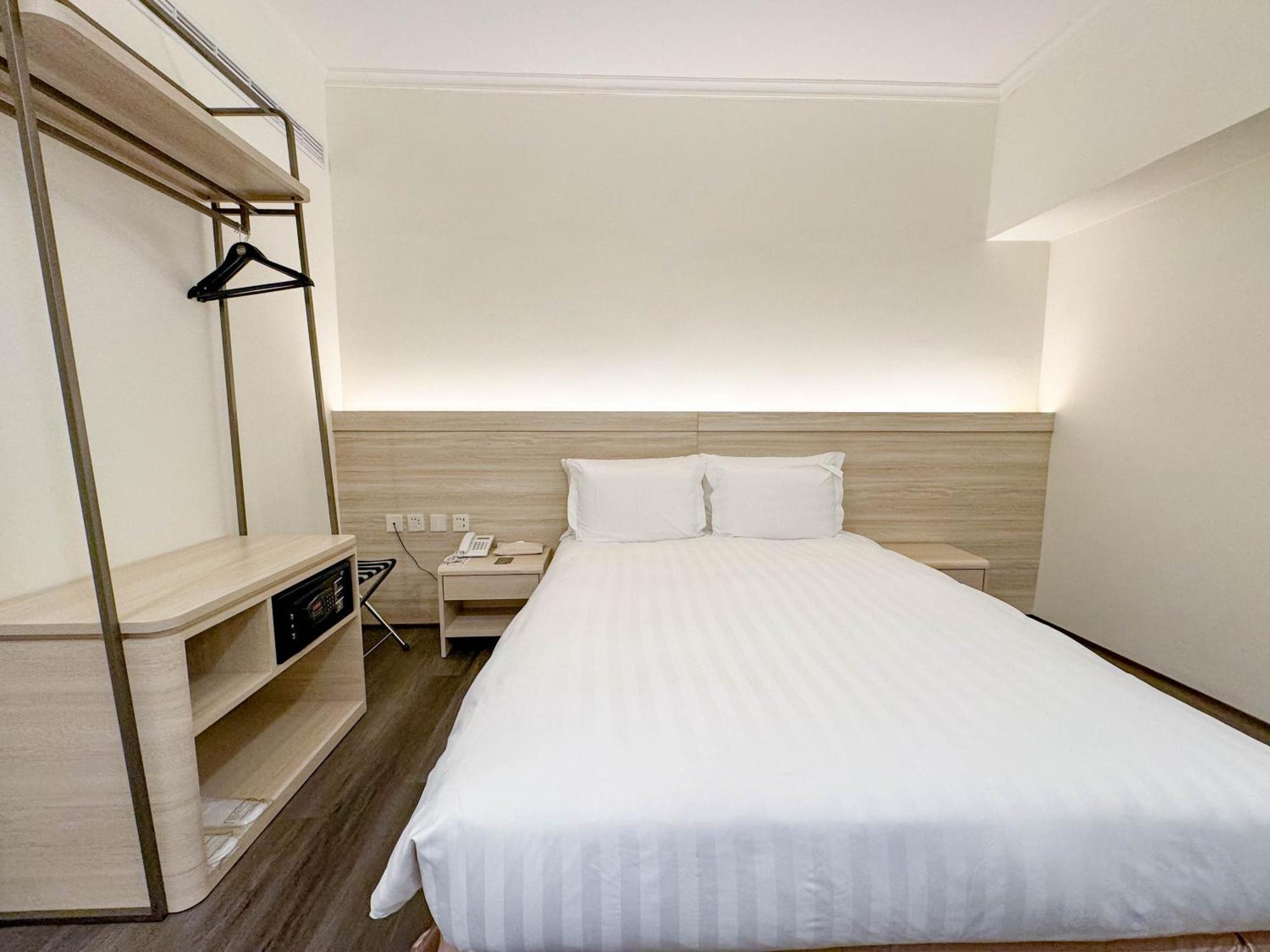 Hu House Hotel Kaohsiung Luaran gambar