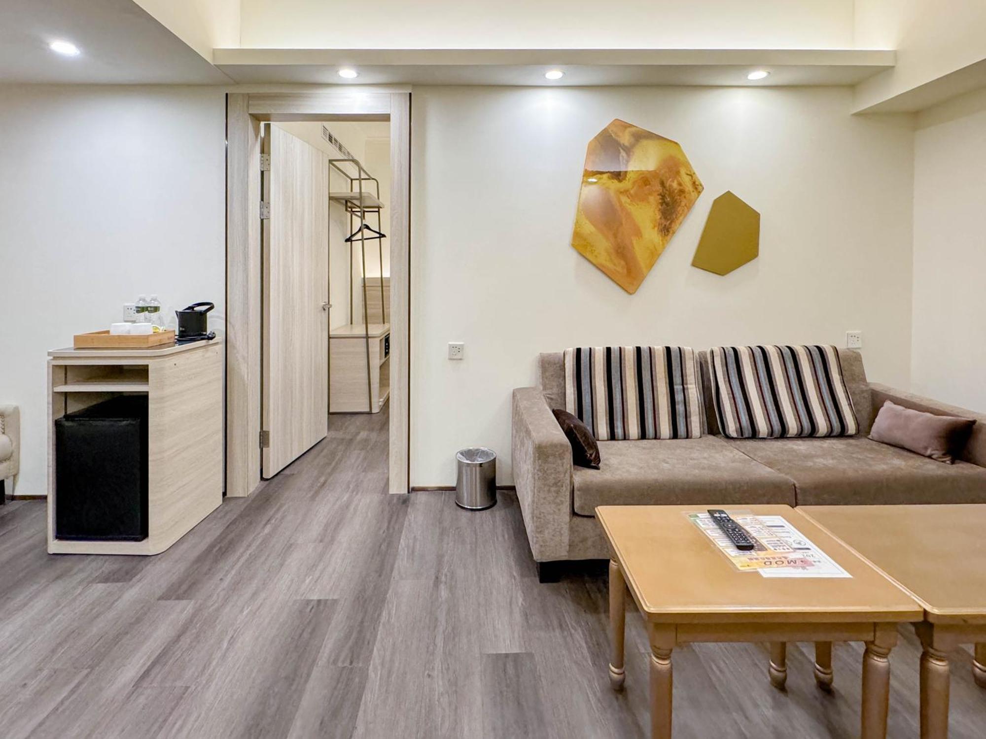 Hu House Hotel Kaohsiung Luaran gambar