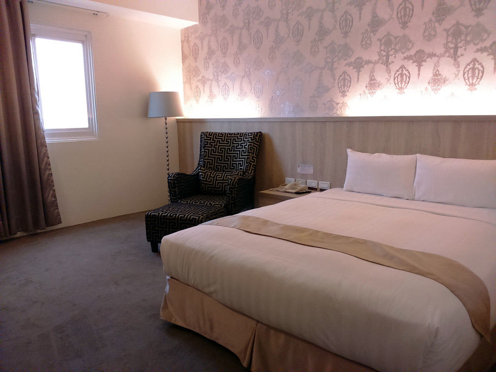 Hu House Hotel Kaohsiung Luaran gambar
