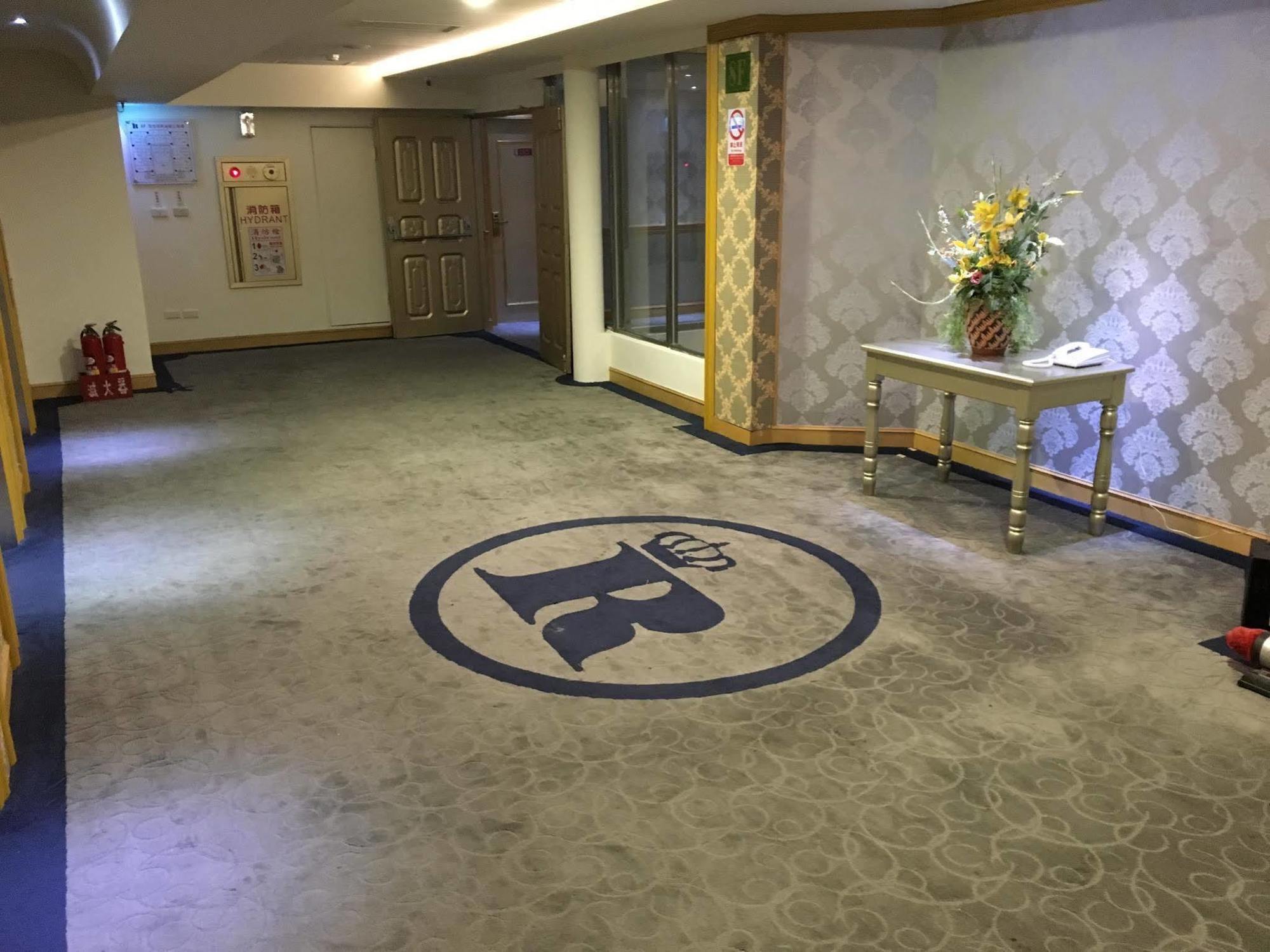 Hu House Hotel Kaohsiung Luaran gambar